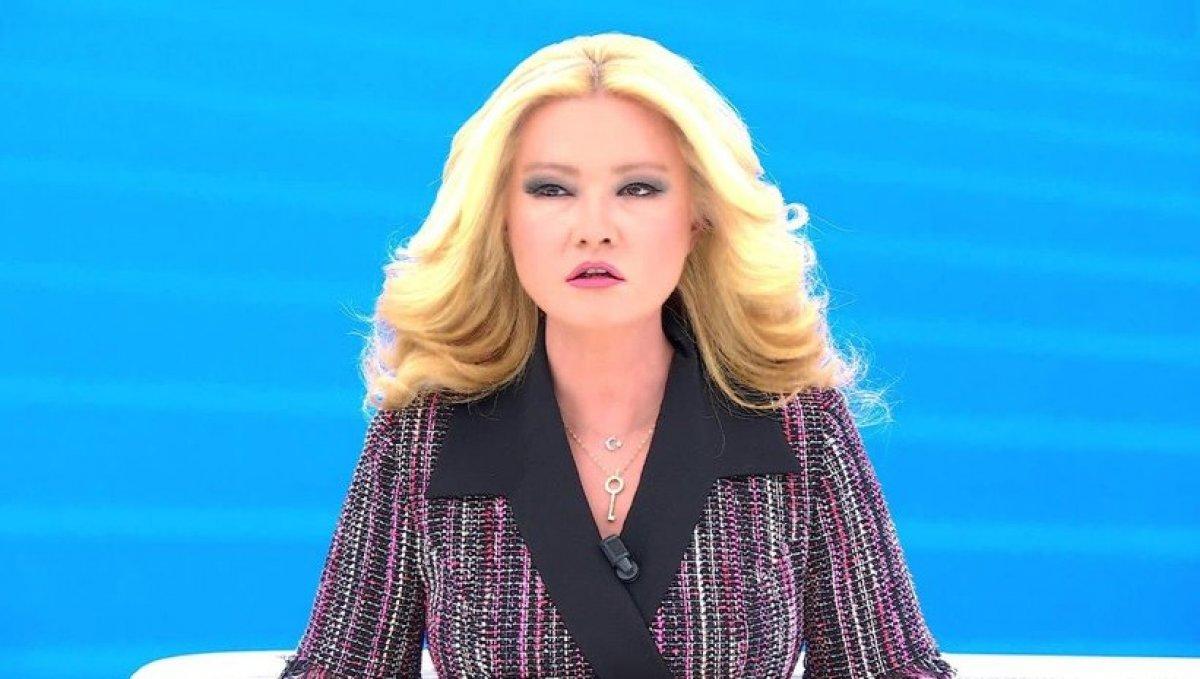 İrem Derici, Müge Anlı hayranı çıktı