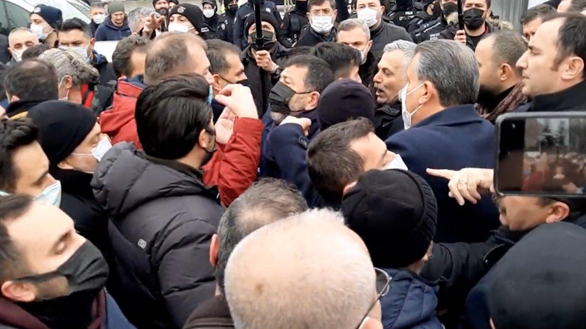 Öğretmenlerin Meclis önündeki eyleminde arbede çıktı