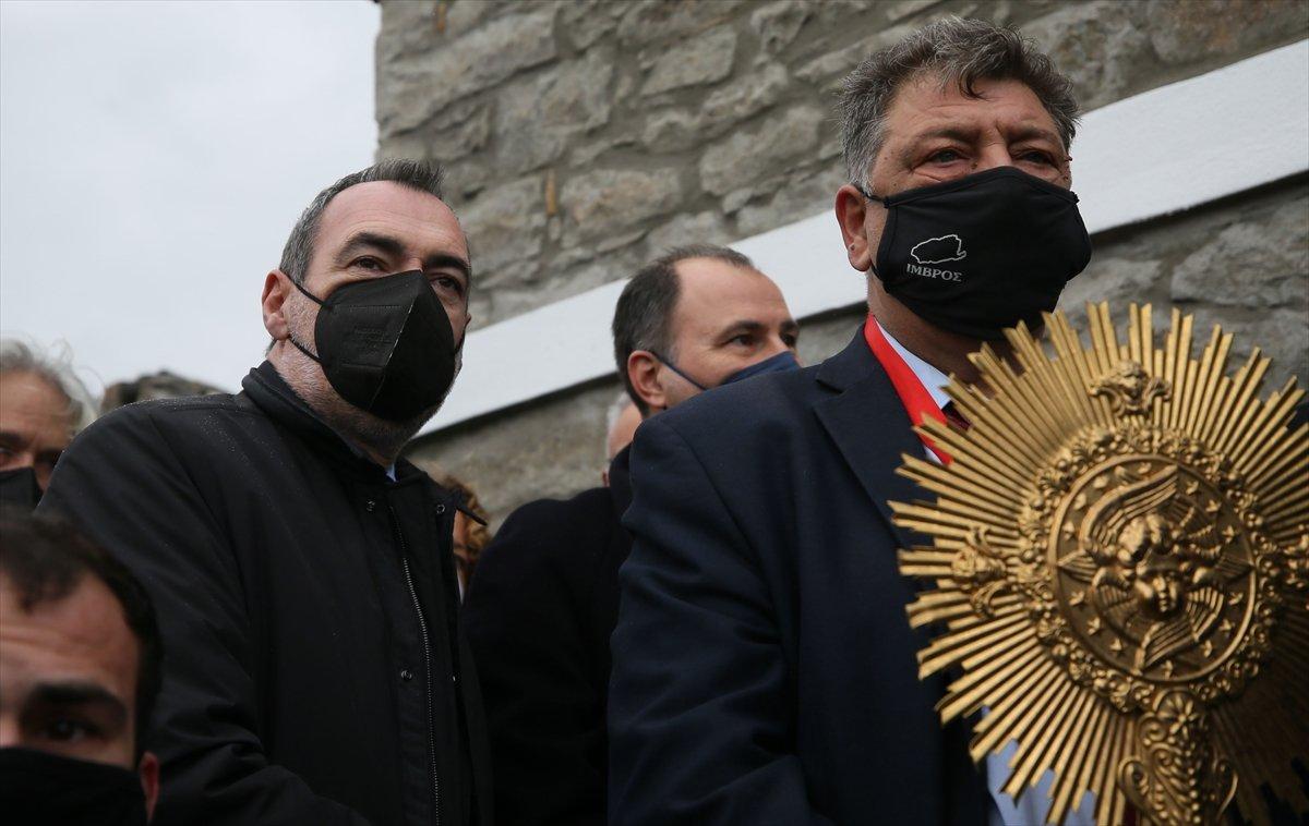 Yunan Bakan Yardımcısı Katsaniotis, Gökçeada'da ayine katıldı