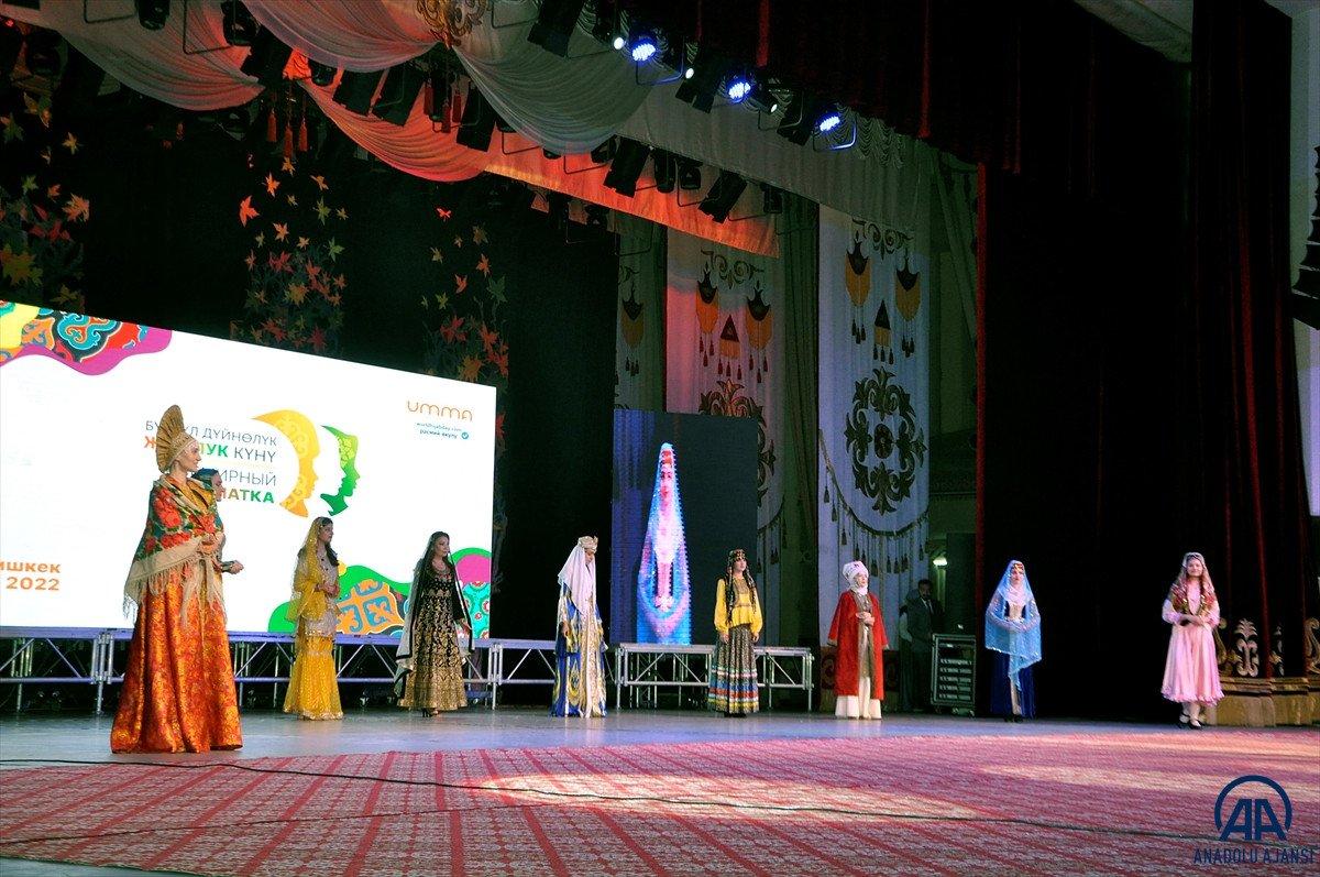 Kırgızistan’da, Dünya Başörtüsü Günü kutlandı