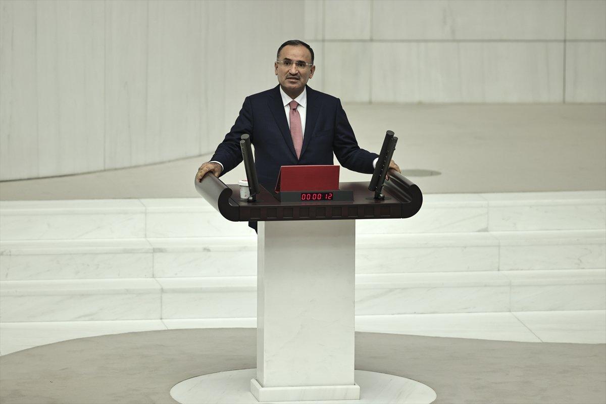 Adalet Bakanı Bekir Bozdağ, TBMM'de yemin etti