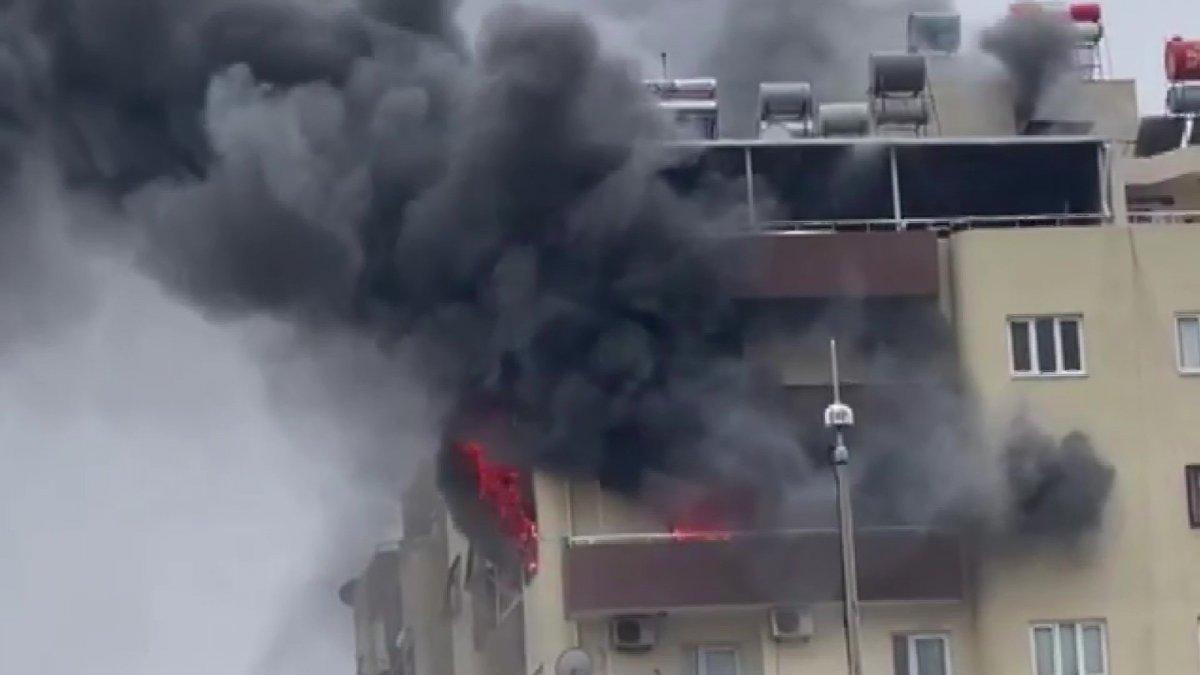 Adana'da dehşet: Çocuklarının bulunduğu evi ateşe verdi