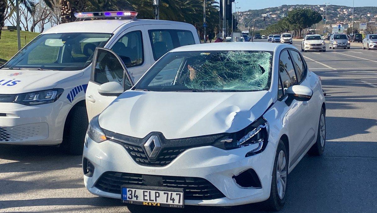 Kartal’da kırmızı ışıkta geçen yayaya otomobil çarptı