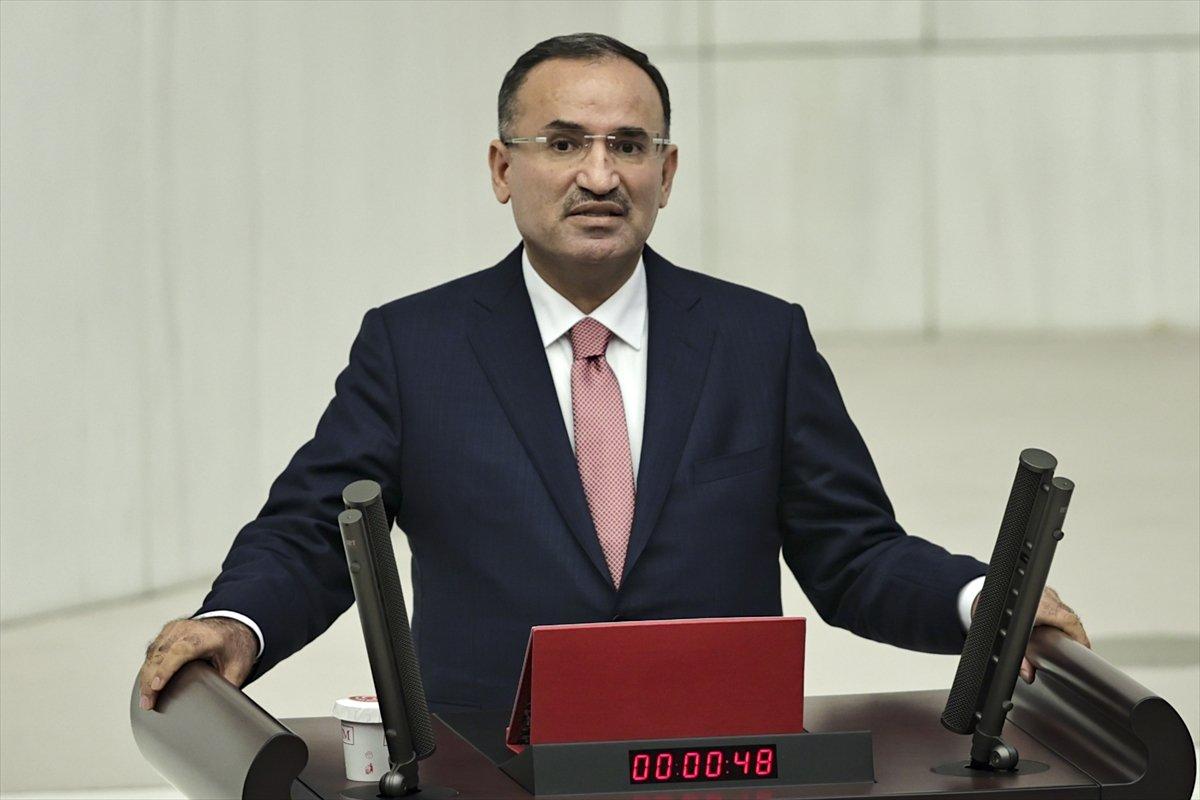 Adalet Bakanı Bekir Bozdağ, TBMM'de yemin etti