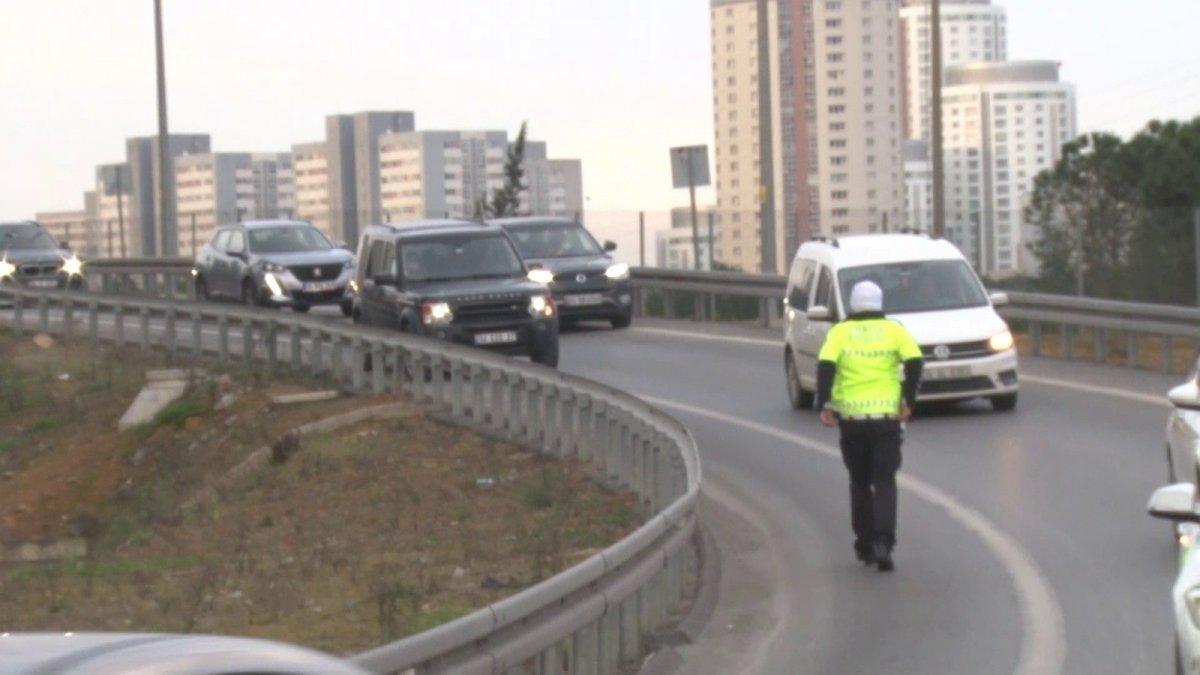 Ataşehir’de polisi görünce kaçmaya çalıştı