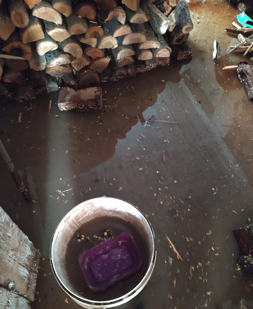 Elazığ’da bazı evleri su bastı