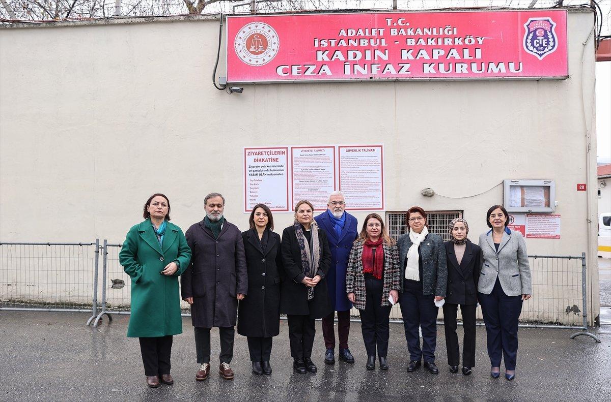 CHP’li kadın milletvekilleri, Sedef Kabaş’ı cezaevinde ziyaret etti
