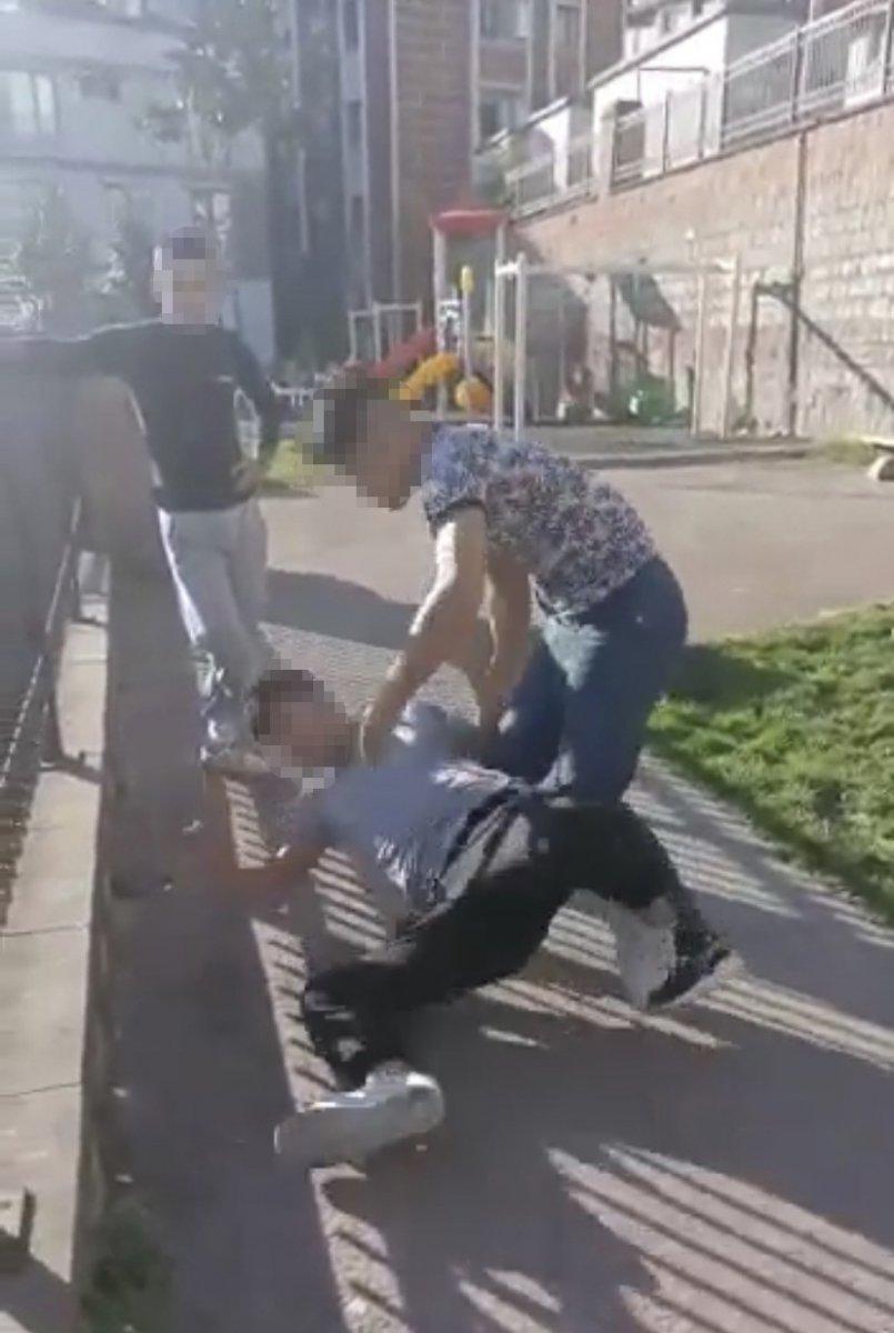 Çağlayan’da parkta dayak kamerada