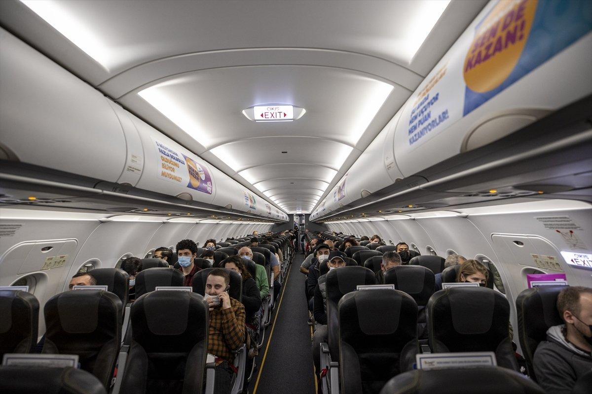 İki yıl aradan sonra, İstanbul'dan Erivan'a ilk uçuş gerçekleştirildi