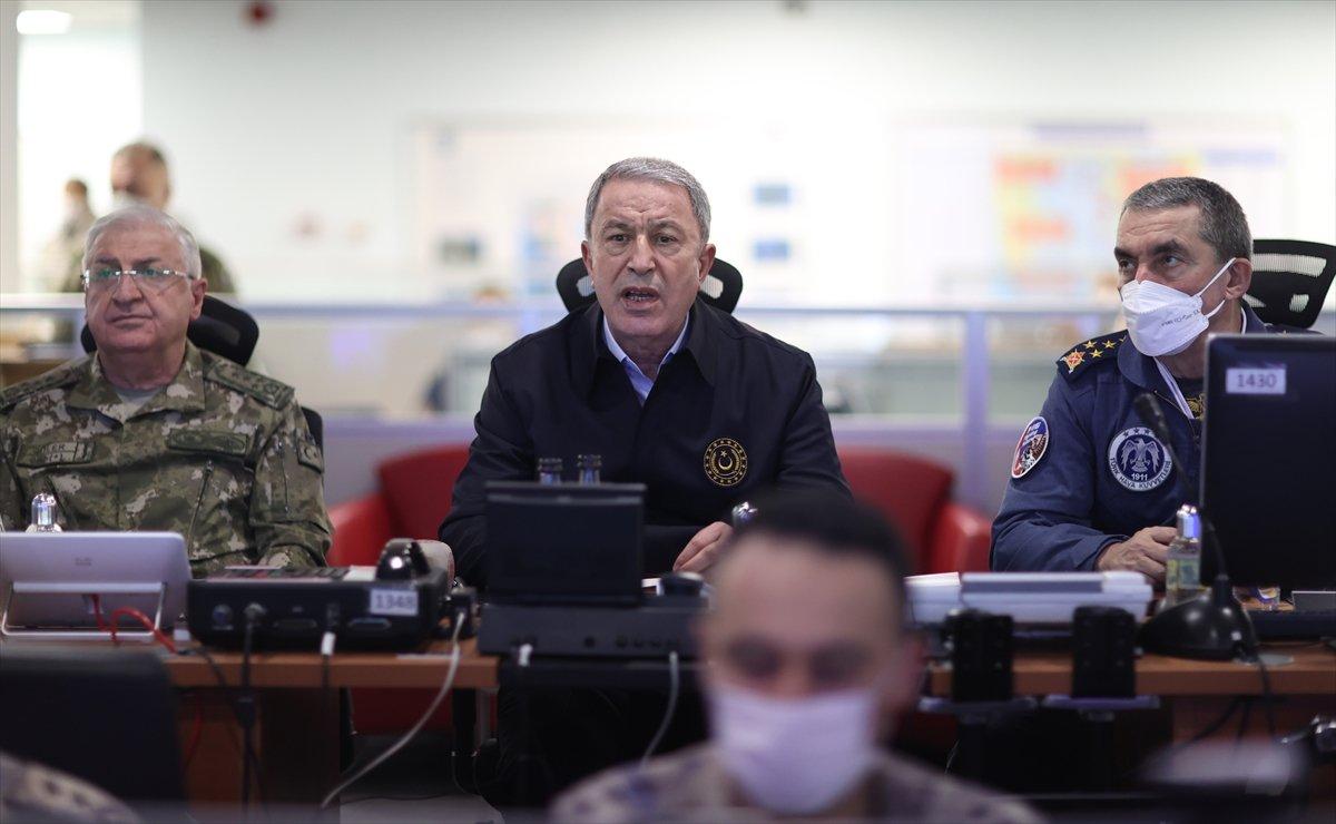 Hulusi Akar: Kış Kartalı Harekatı ile teröristlerin inleri başlarına yıkıldı