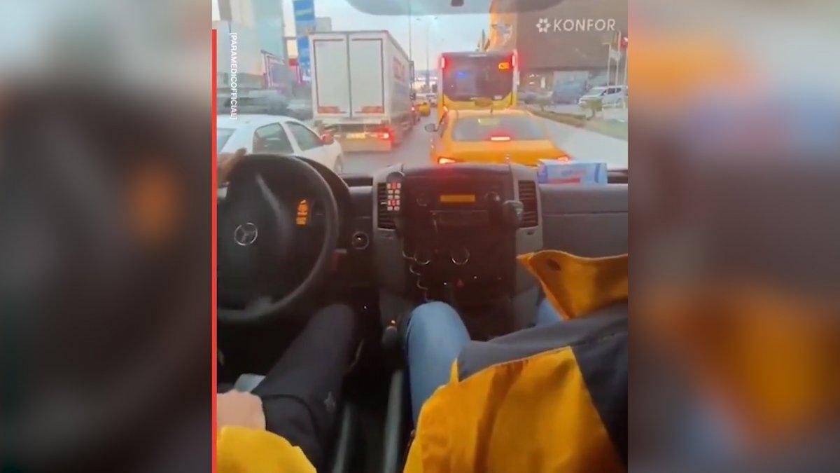Ambulans şoföründen trafikte müthiş manevralar