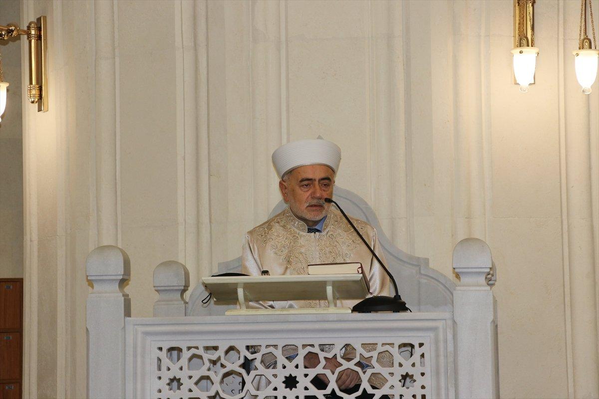 Regaip Kandili yurt genelinde dualarla idrak edildi