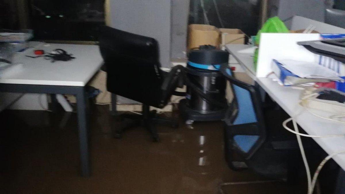 Manavgat Şelalesi'ndeki tesisler su altında kaldı