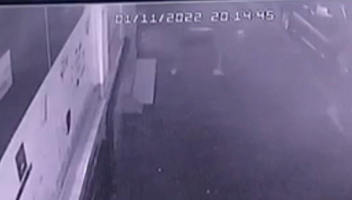 Kağıthane'de iş yerlerine silahlı saldırı