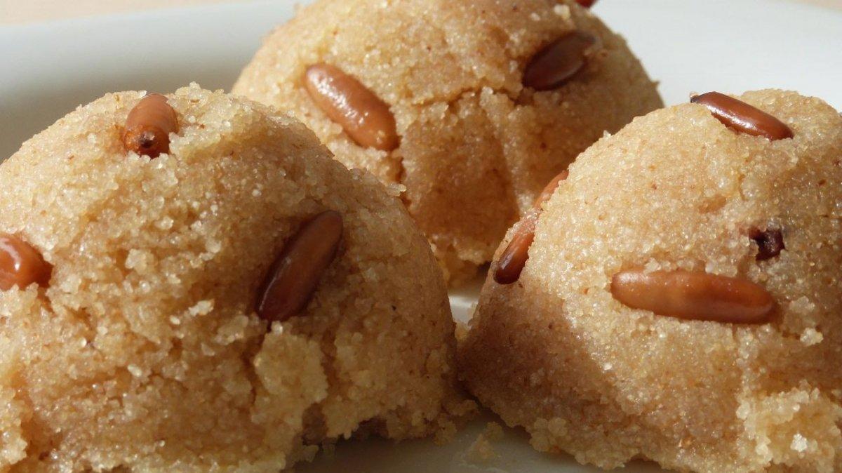 Kandil günü helva yapmak ve dağıtmak sevap mıdır?