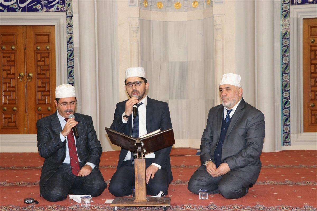 Regaip Kandili yurt genelinde dualarla idrak edildi