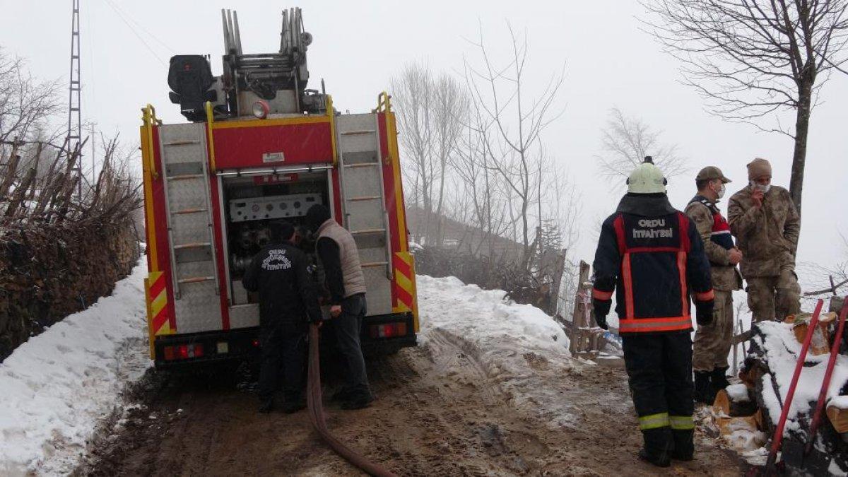 Ordu'da ahşap ev yandı: 8 aylık bebek ve ağabeyi can verdi