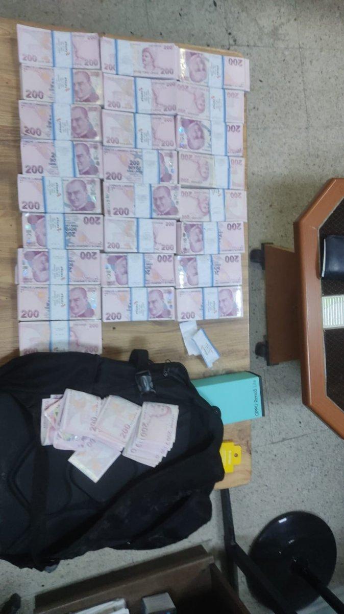 Eyüpsultan'da evinde kaldığı patronunun 600 bin lirasını çaldı