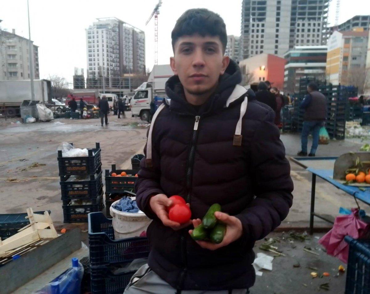 Kayseri pazarlarında salatalığın kilosu 25 lira oldu