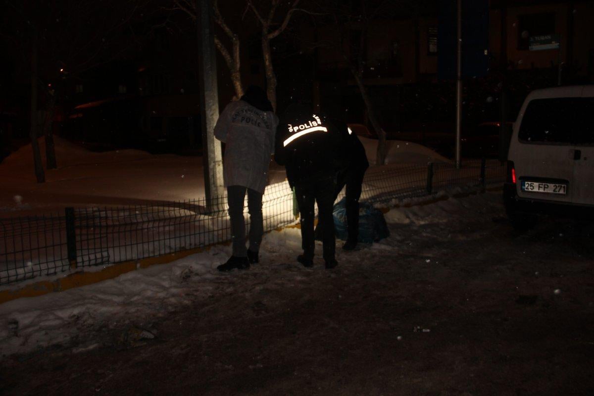 Erzurum’da eşine kızdı, kameraları parçaladı