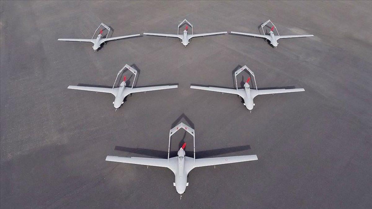 Kara Kuvvetleri, Bayraktar TB2'lerini teslim aldı