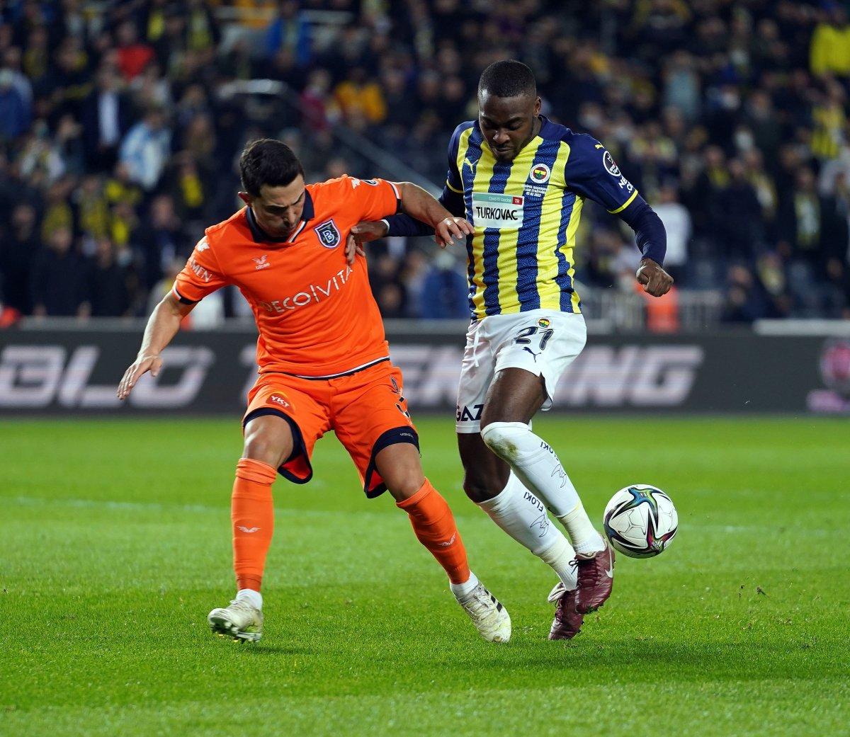 Başakşehir, Fenerbahçe'yi mağlup etti