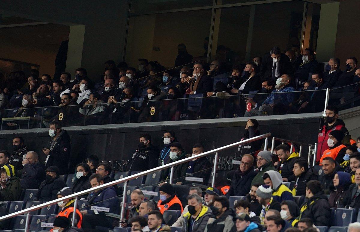 Kadıköy’de istifa protestosu