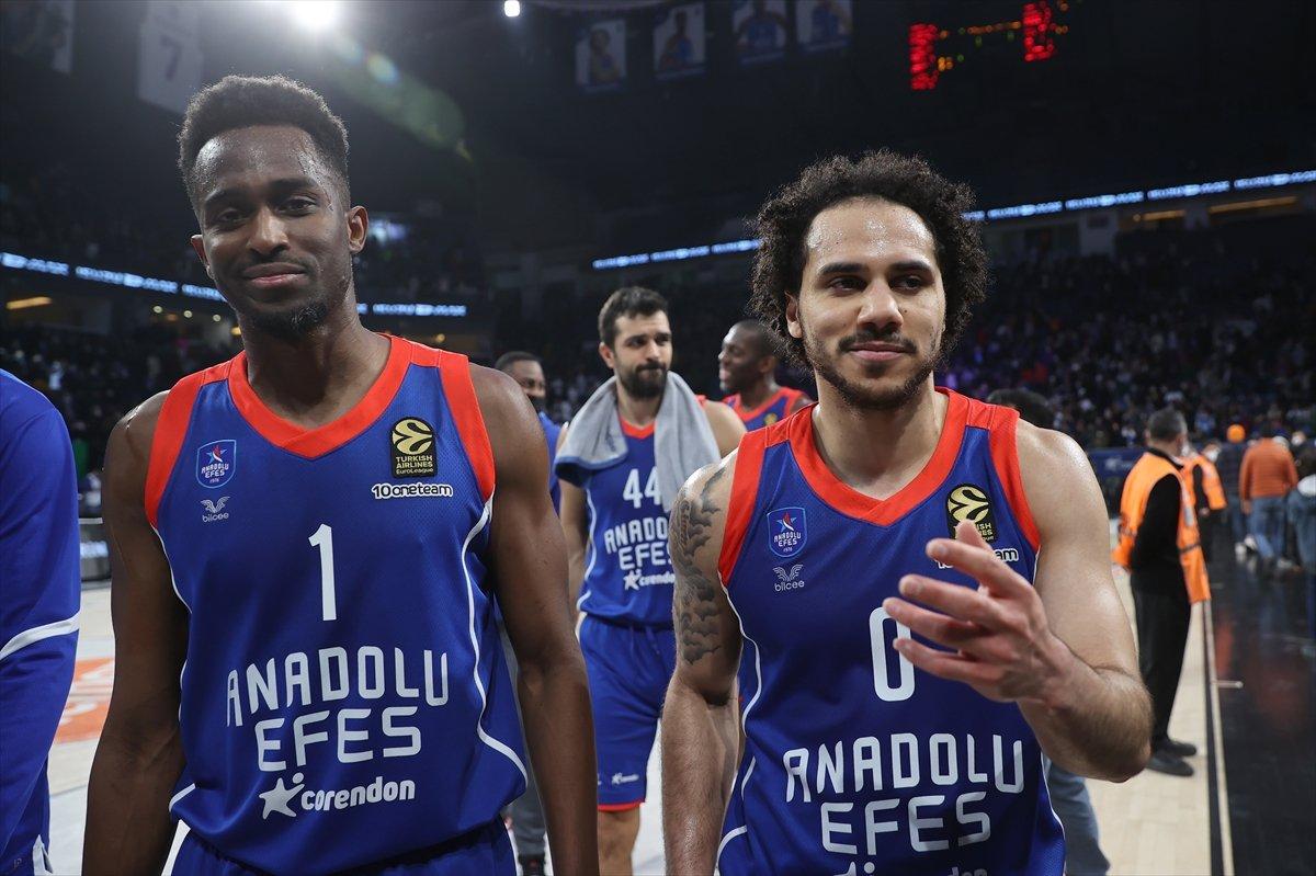 Anadolu Efes Euroleague' de LDCL Asvel'i yendi