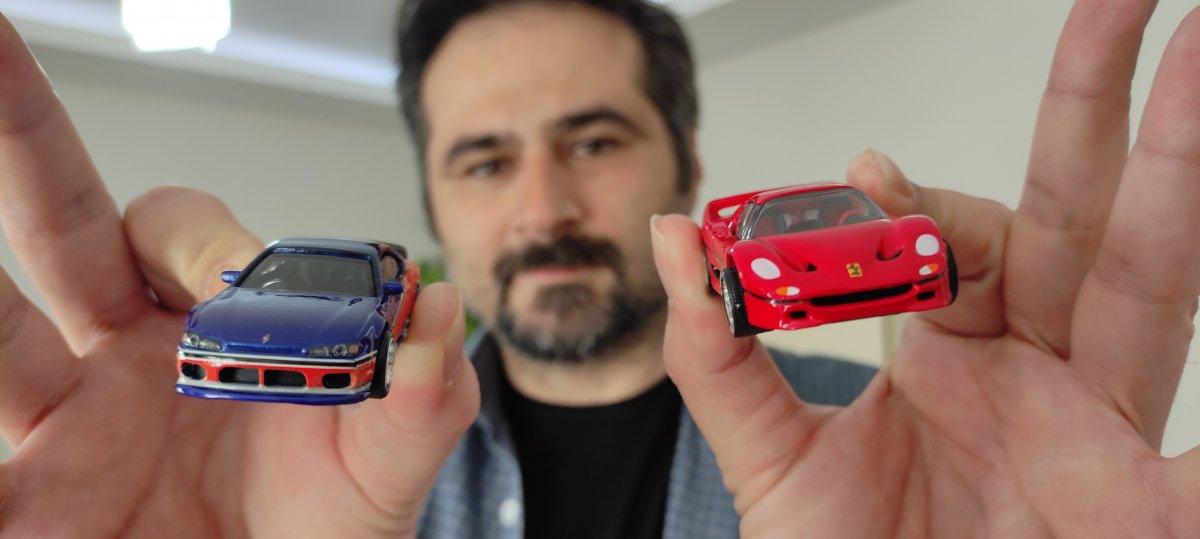 Bursalı koleksiyoncu, yatırımını ev ve arsa yerine oyuncak araçlara yapıyor