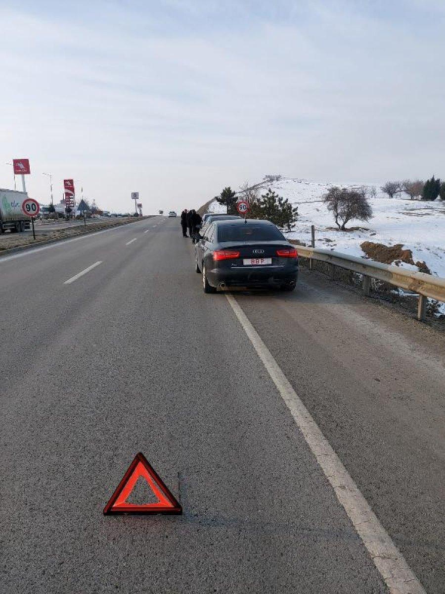 Mustafa Destici'nin aracı köpeğe çarptı