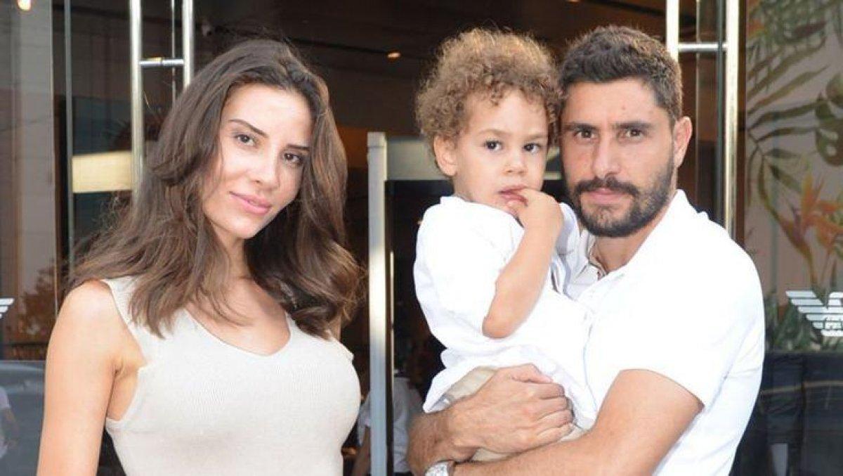 Eski futbolcu Özer Hurmacı'nın avukatı, darp iddiları ile ilgili açıklama yayınladı