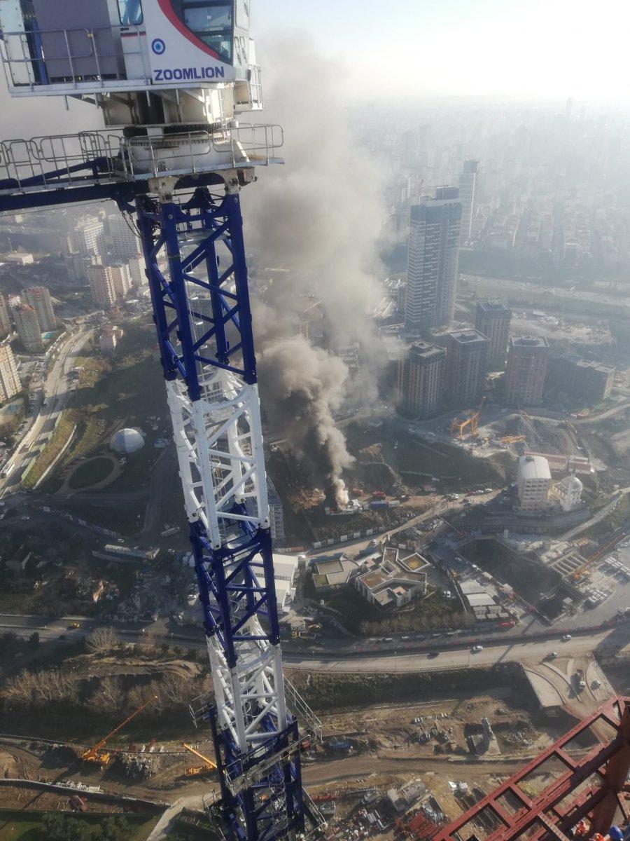 Ümraniye'de işçilerin kaldığı konteynerde yangın