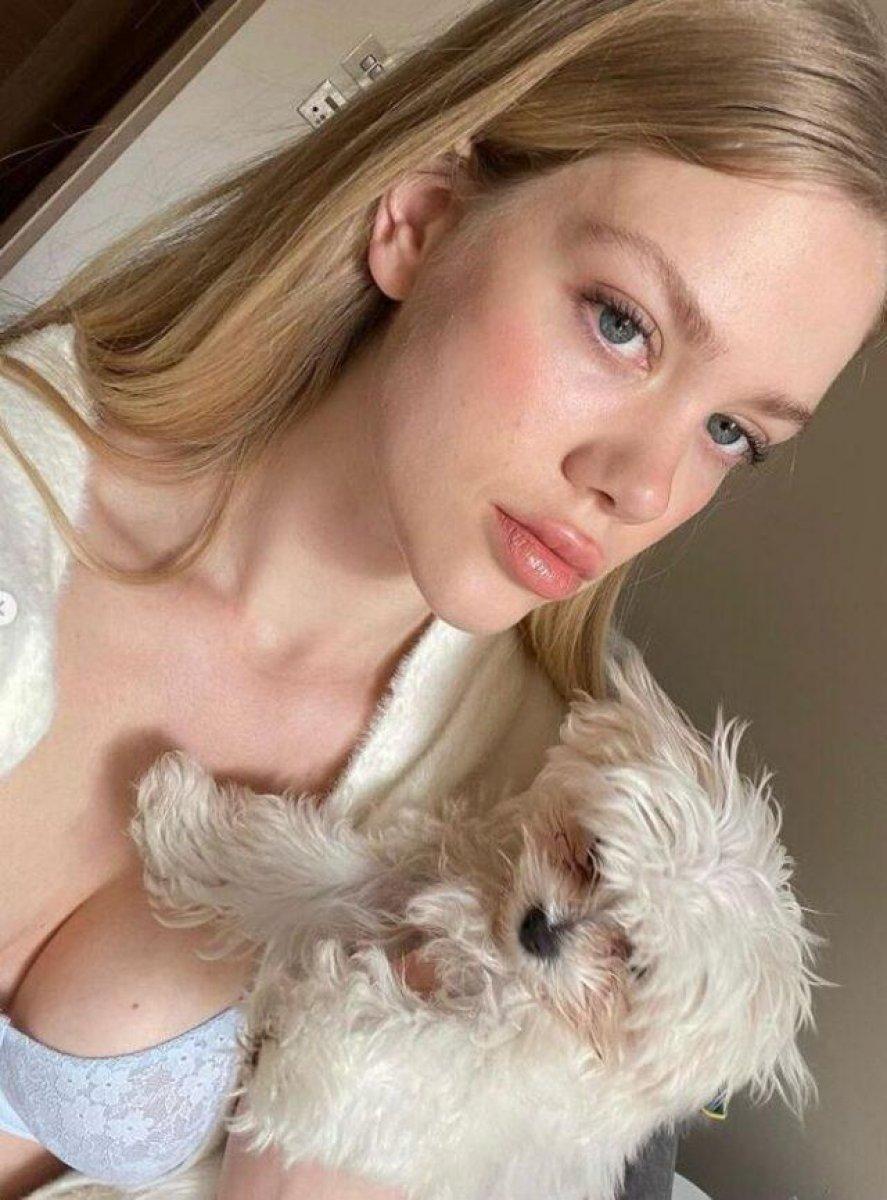 Serel Yereli sütyenli pozlarıyla geri döndü