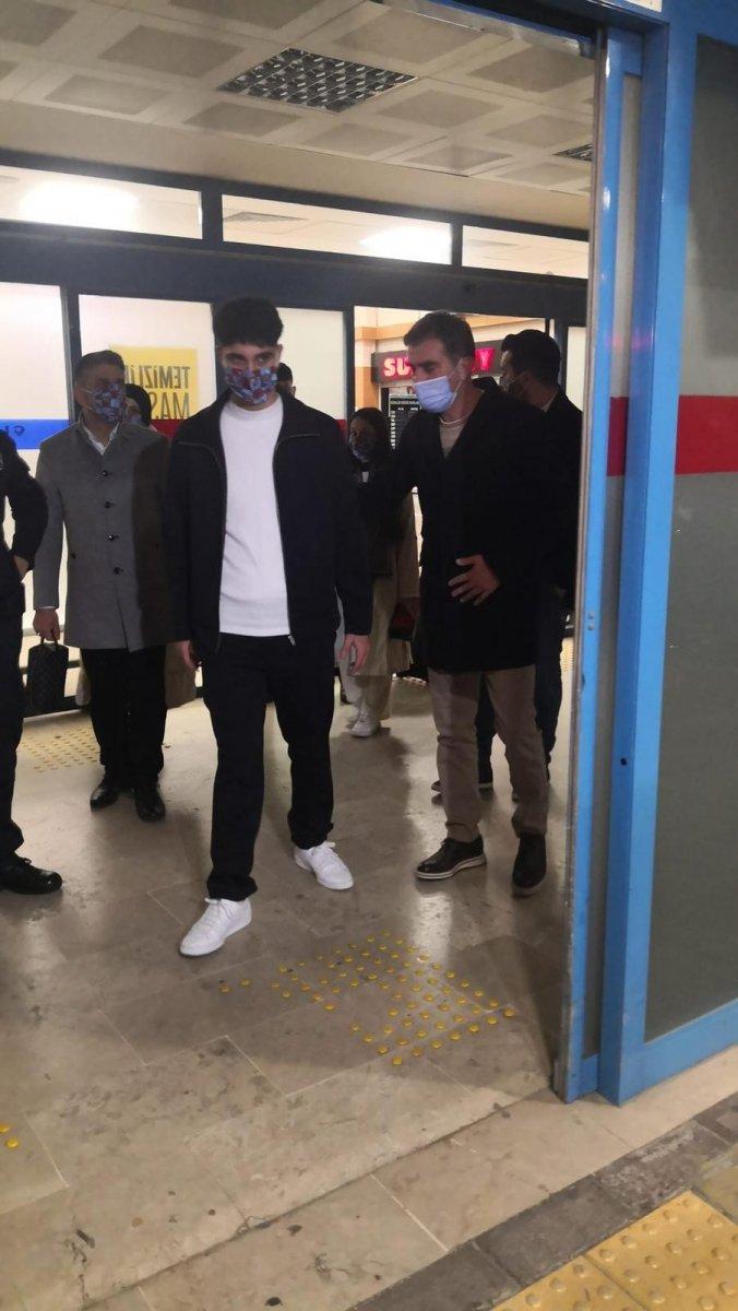 Trabzonspor'un yeni transferi Emrehan Gedikli, Trabzon'a geldi