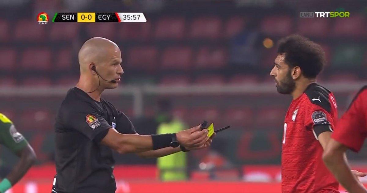 Hakemden Mohamed Salah'a: Al sen yönet maçı