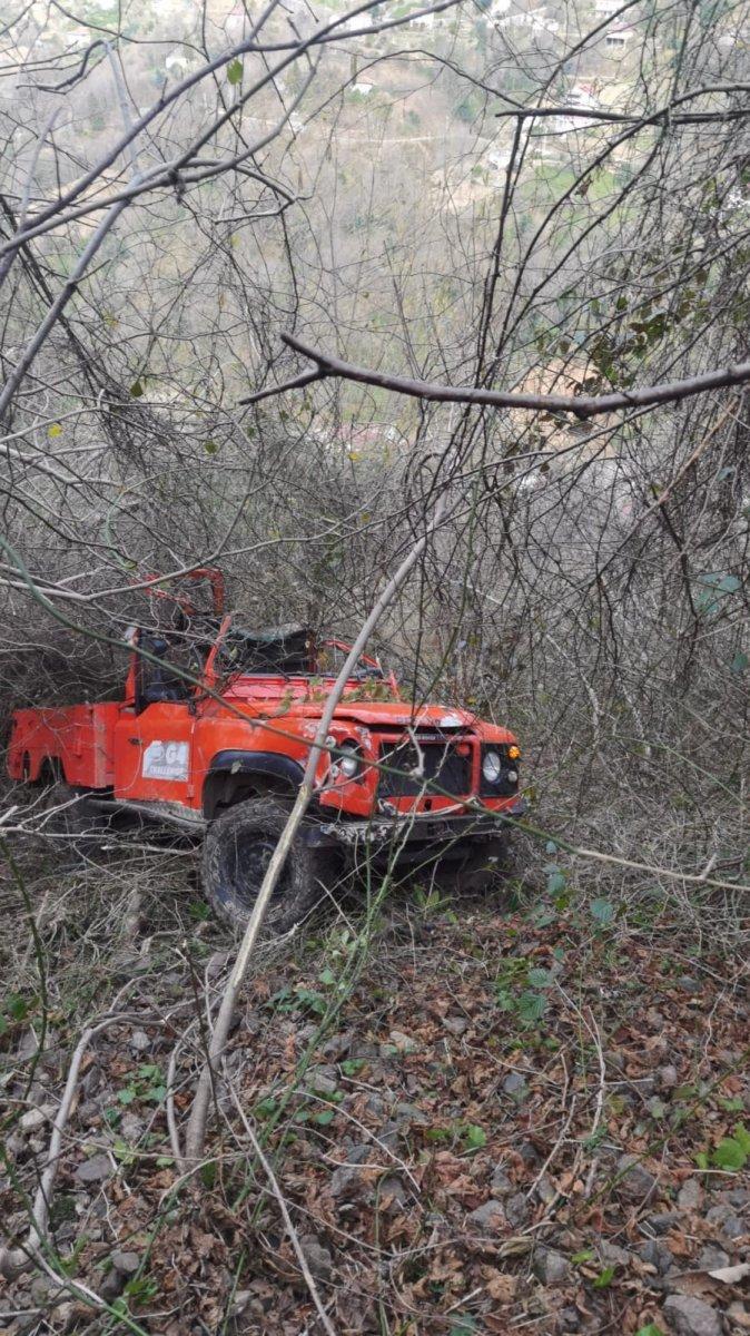 Artvin’de kamyonet uçurumdan düştü: 2 ölü