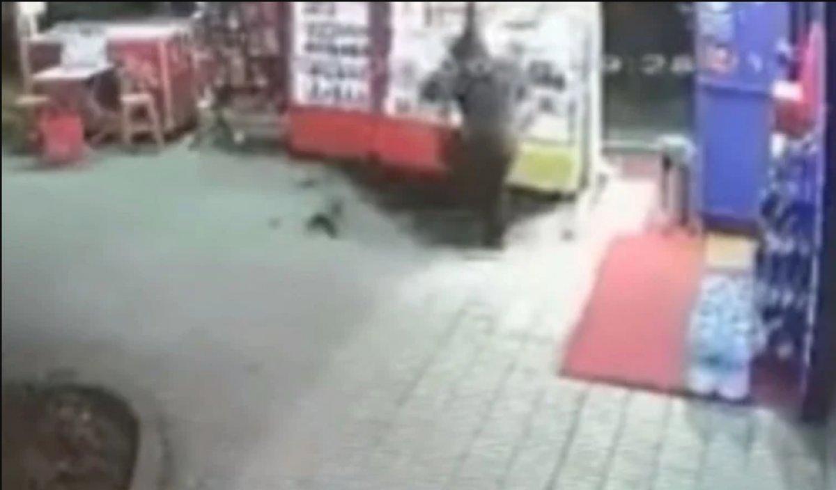 Kadıköy'de çöken yola düşen adam: Aşağısı korku filmi gibi