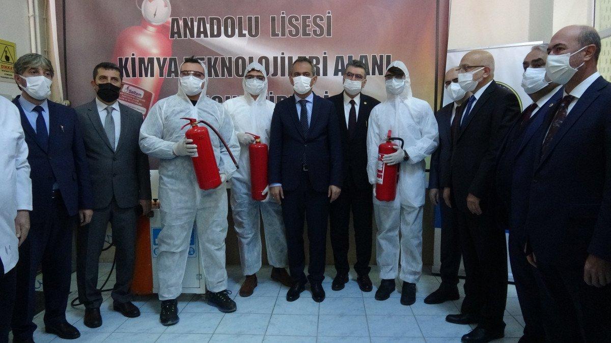 Bakan Mahmut Özer: 50 derslikte yüz yüze eğitime ara verildi