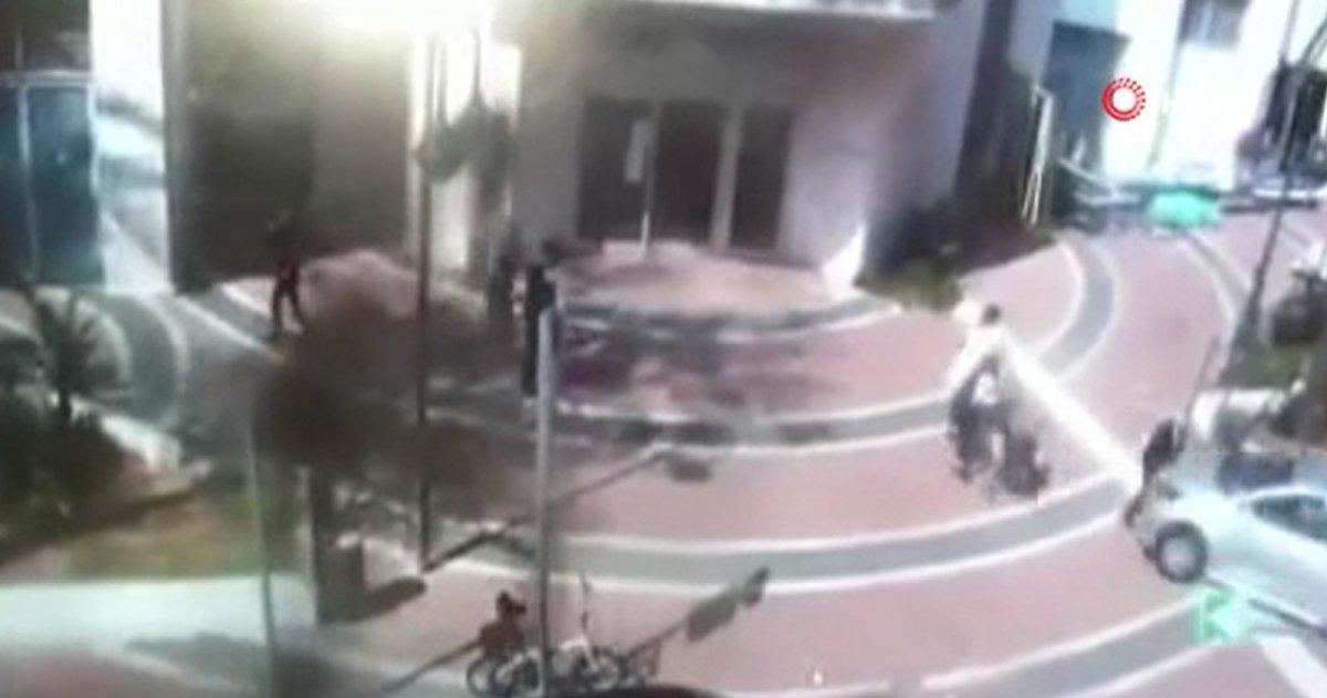 İsrail'de bir araç 4 kişiyi altına aldı