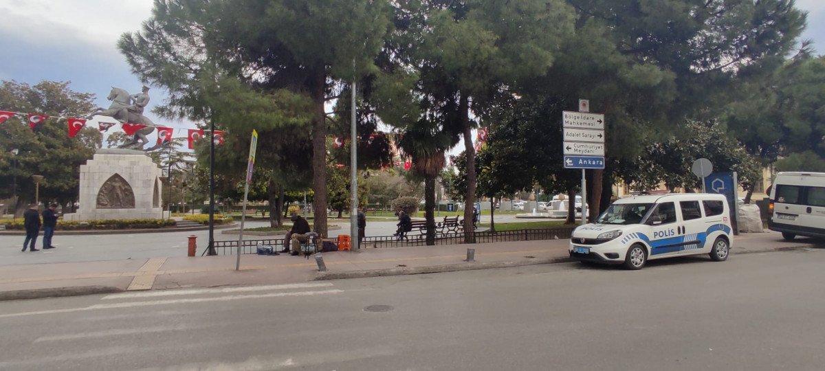 Samsun polisinden 'Onur Anıtı' nöbeti