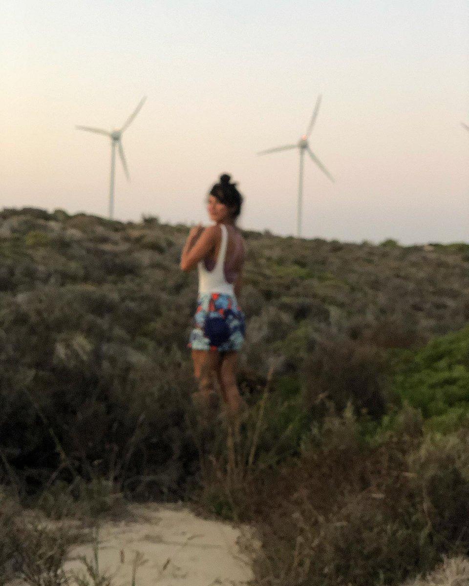 Pınar Deniz'in kardeşi paylaşımlarıyla dikkat çekiyor