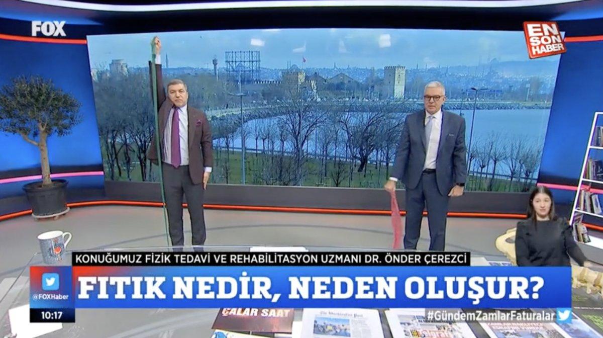 İsmail Küçükkaya, fıtığa iyi gelen egzersizleri canlı yayında gösterdi