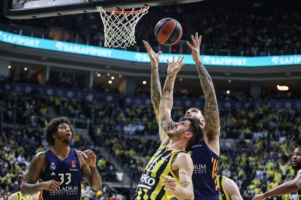 Fenerbahçe EuroLeague'de Real Madrid'i yendi