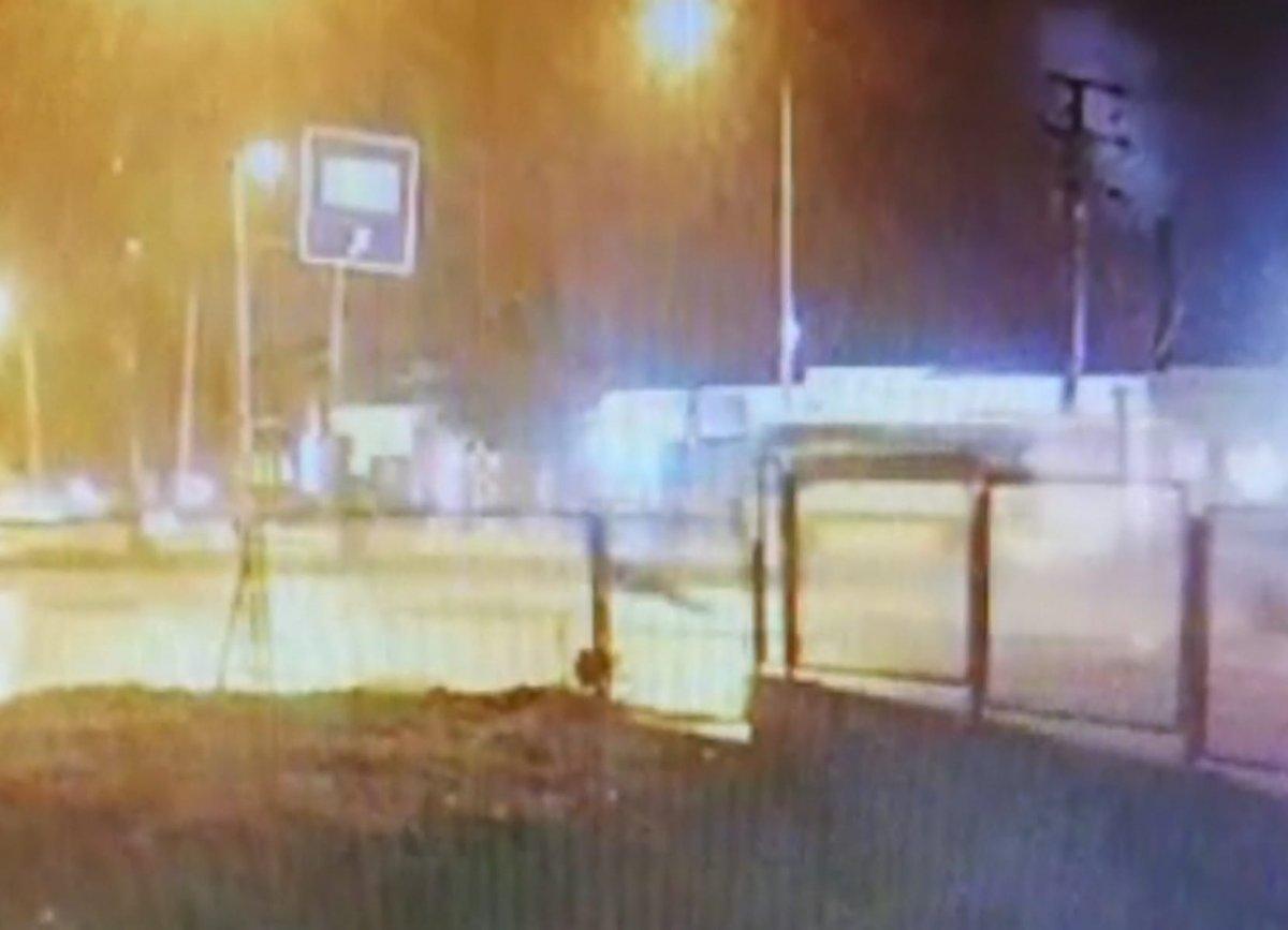 Bursa'da caddeden karşıya geçen kadının feci ölümü kamerada