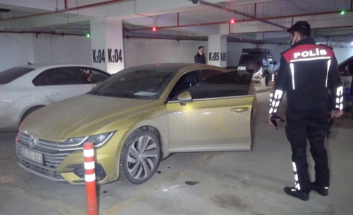 Erzurum'da trafik polisini 15 metre sürükledi