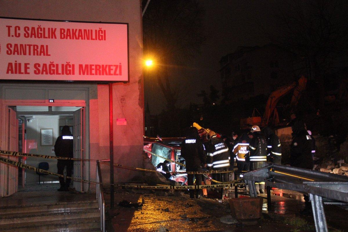 Kocaeli’de feci kaza: 2 ölü, 1 ağır yaralı