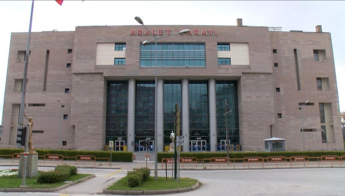 Eskişehir'de bıçaklanan kadını koruyan genç tahliye edildi