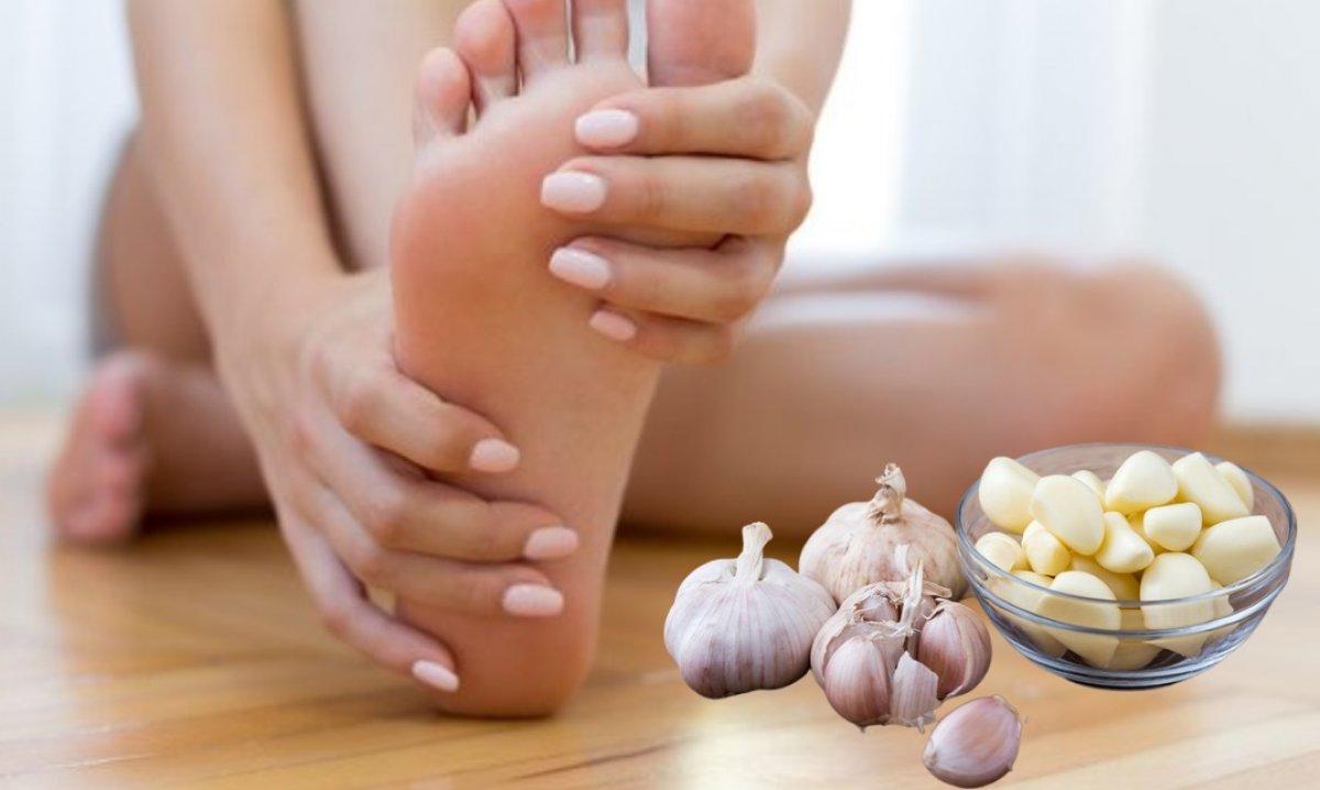 Ayakların altını sarımsak ile ovmanın mucizevi faydaları