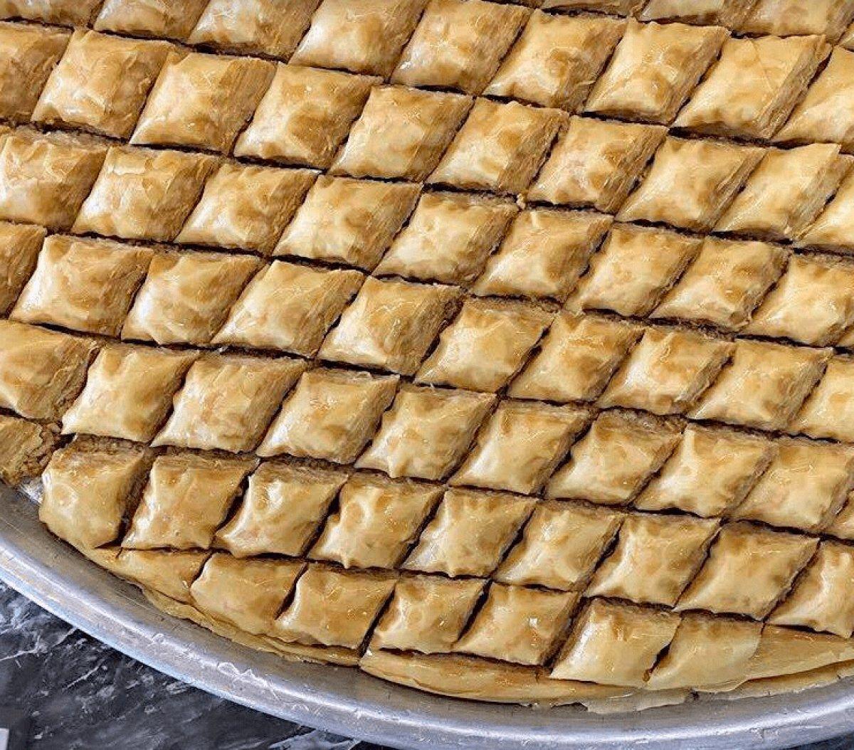 Yunanistan'da manşet: Baklava, geleneksel Yunan tatlısıdır