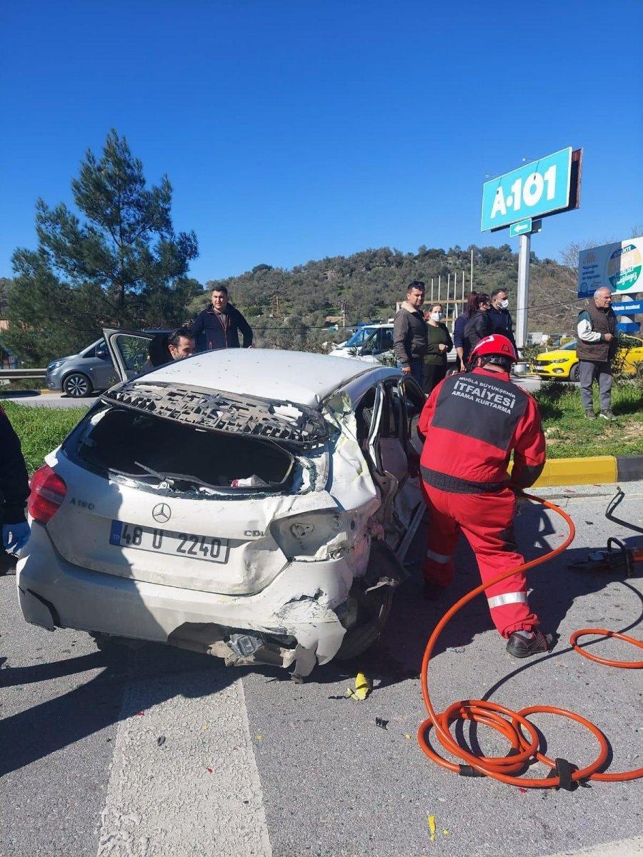 Milas-Bodrum karayolunda zincirleme kaza